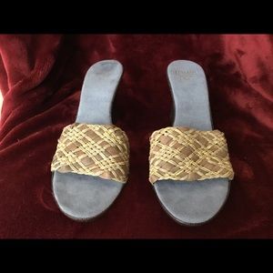ITALIAN SHOE MAKERS Wedges